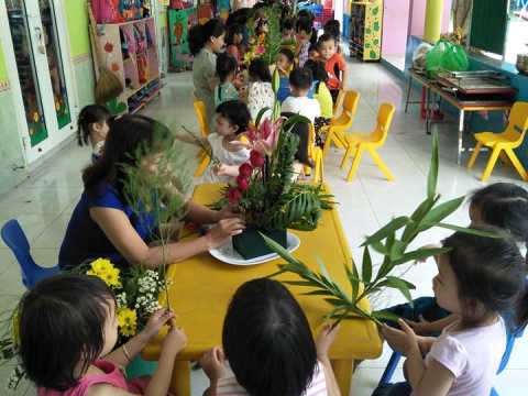 HỘI THI CẮM HOA MỪNG 8/3/2019