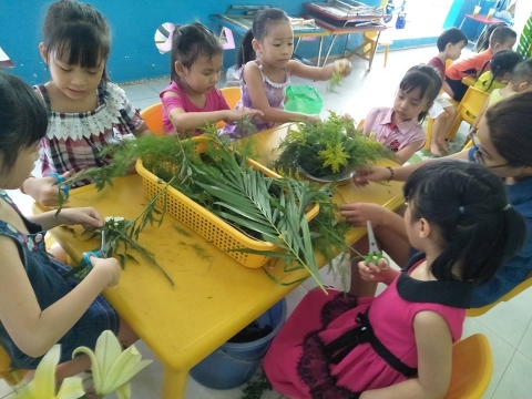 HỘI THI CẮM HOA MỪNG 8/3/2019
