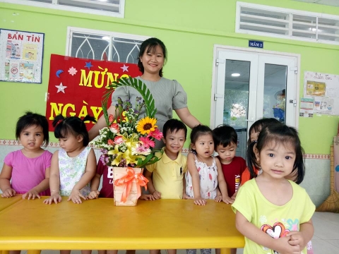 HỘI THI CẮM HOA MỪNG 8/3/2019