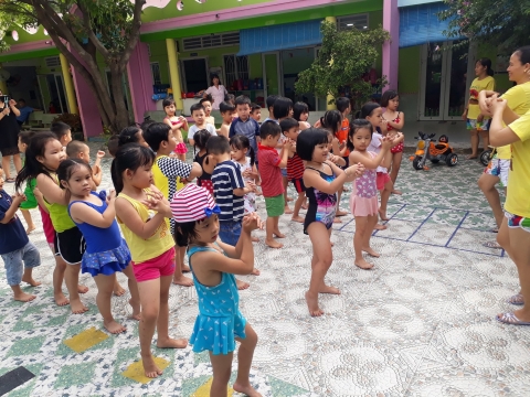 MÙA HÈ CỦA CÁC BẠN KHỐI LÁ