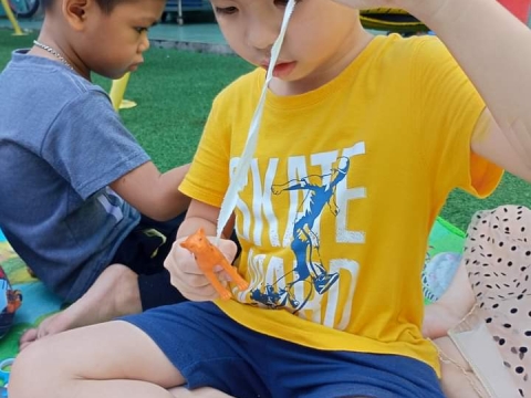 LỚP LÁ PHÁT TRIỂN VẬN ĐỘNG TINH