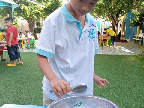 VUI CHƠI NGOÀI TRỜI