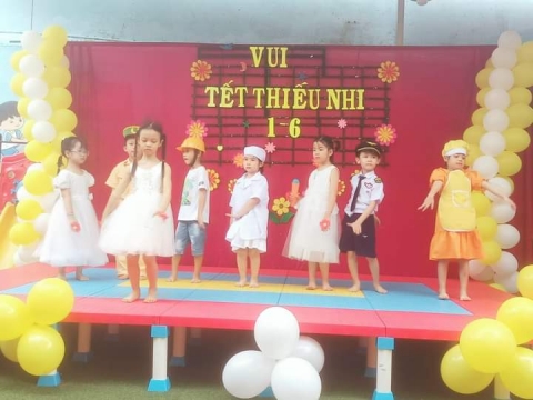VĂN NGHỆ MỪNG NGÀY QUỐC TẾ THIẾU NHI