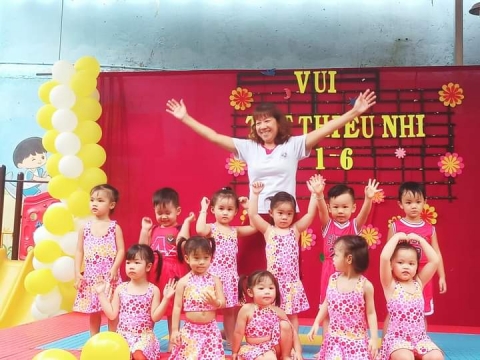VĂN NGHỆ MỪNG NGÀY QUỐC TẾ THIẾU NHI