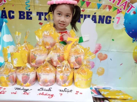 TIỆC SINH NHẬT VÀ LIÊN HOAN CUỐI NĂM HỌC