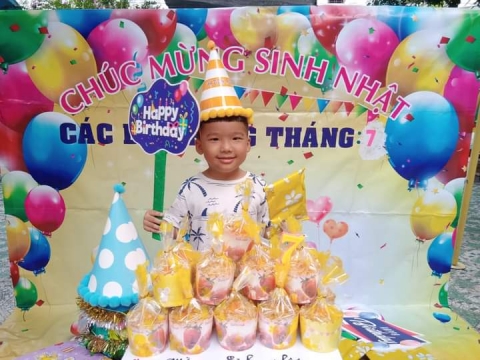 TIỆC SINH NHẬT VÀ LIÊN HOAN CUỐI NĂM HỌC