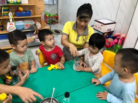 Tiết Học lớp mầm 2: hạt gạo nhảy múa