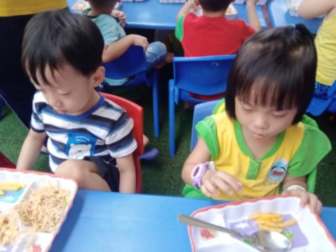 Tiệc Buffet của lớp Nhà trẻ và Mầm