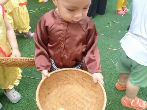NGÀY HỘI TRÒ CHƠI DÂN GIAN, CHỢ QUÊ