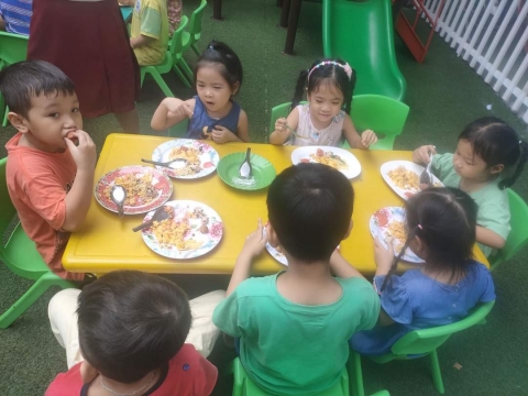 Tiệc Liên Hoan mừng giáng sinh