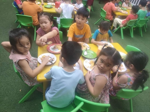 Tiệc Liên Hoan mừng giáng sinh