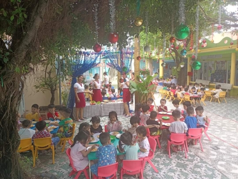 Tiệc Liên Hoan mừng giáng sinh