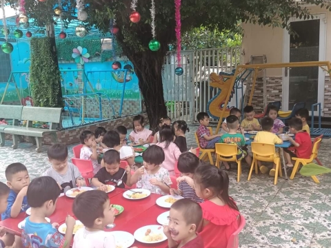 Tiệc Liên Hoan mừng giáng sinh