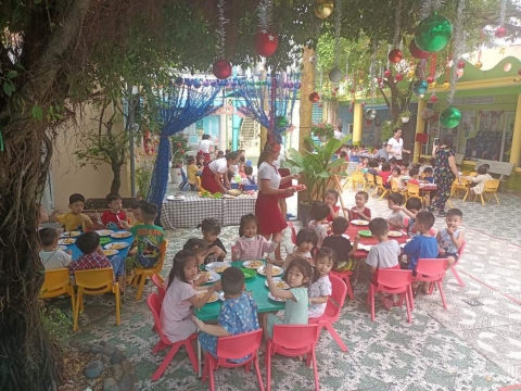 Tiệc Liên Hoan mừng giáng sinh