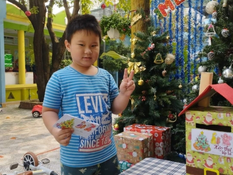 BÉ GỬI THƯ CHO ÔNG GIÀ NOEL