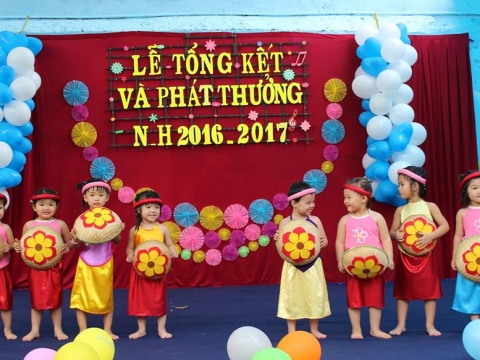 HỘI THI CẮM HOA MỪNG 8/3/2019