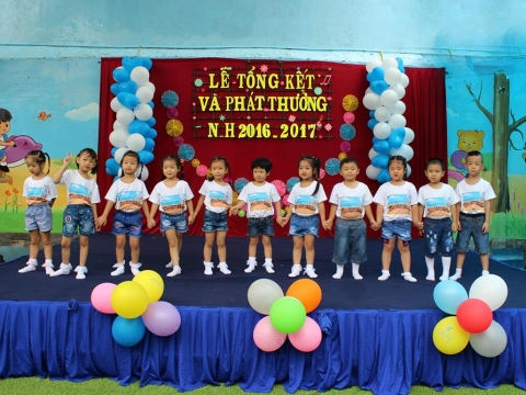 HỘI THI CẮM HOA MỪNG 8/3/2019